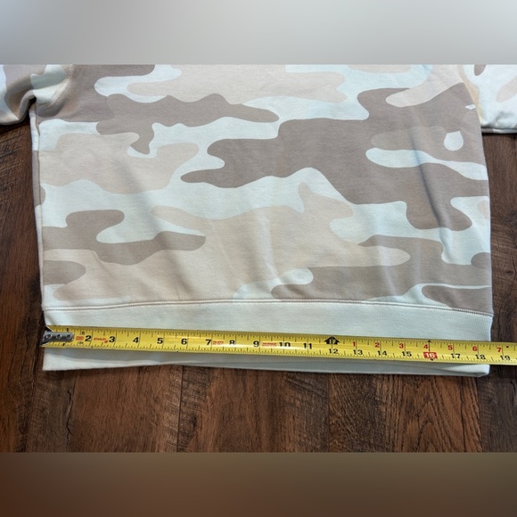 Eddie Bauer Camo Pullover Sweater - Picture 8 of 10